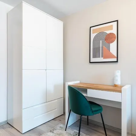 Apartment Long Street